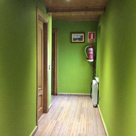 Гостевой дом Casa Nueva Салас Экстерьер фото
