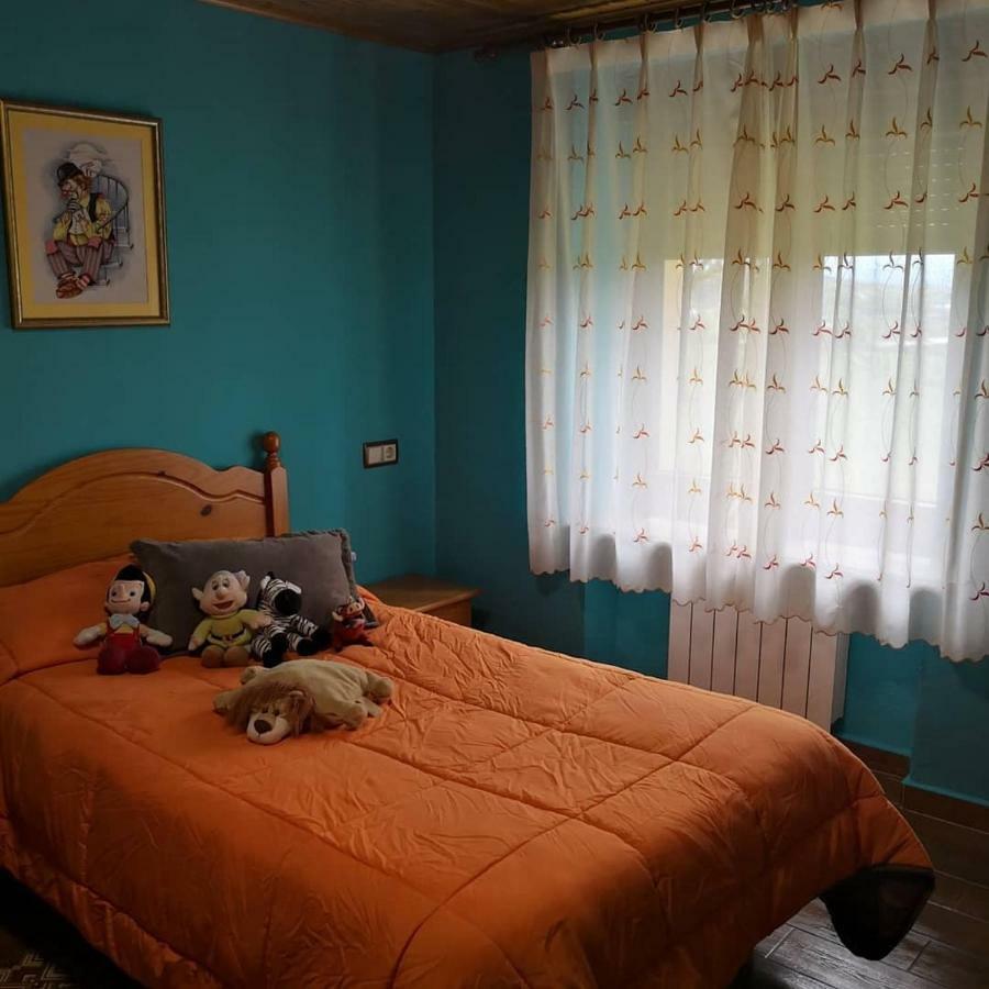 Гостевой дом Casa Nueva Салас Экстерьер фото